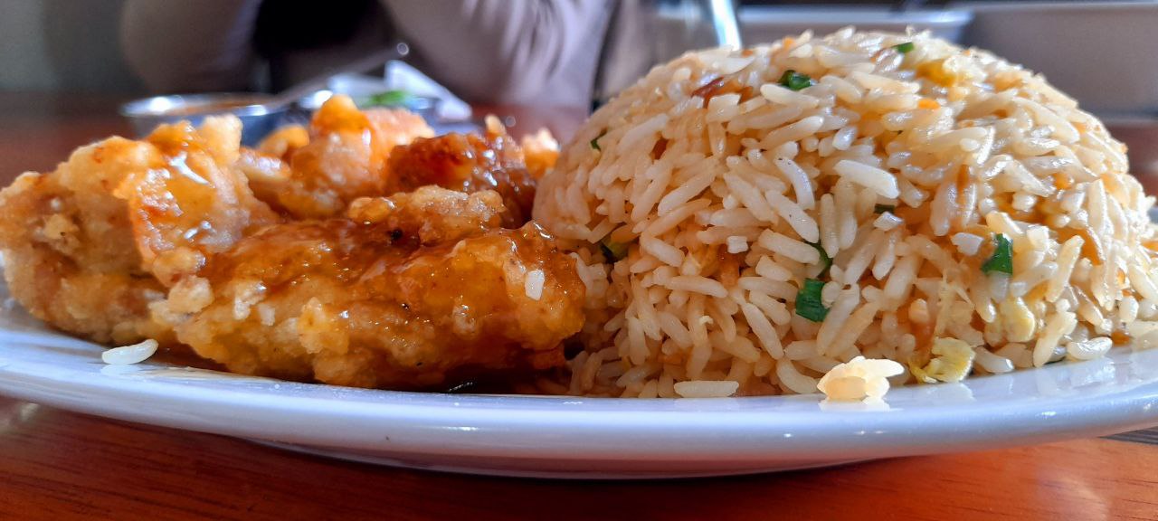Chifa fried chicken in savory oyster-soy sauce, pollo chi jau kay